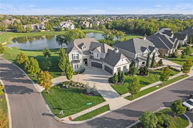 16121 Paradise St, Overland Park, KS 66221