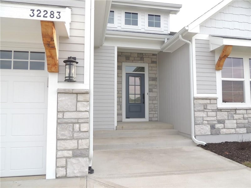 32283 165th St, Gardner, KS 66030