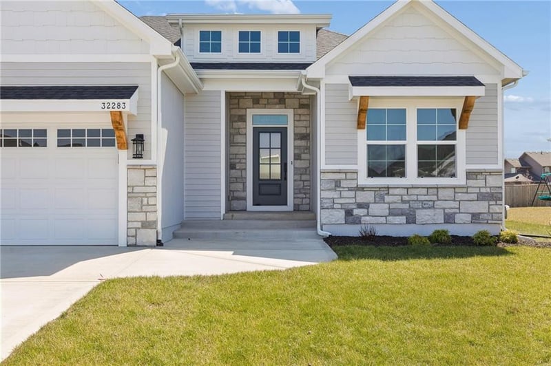32283 165th St, Gardner, KS 66030