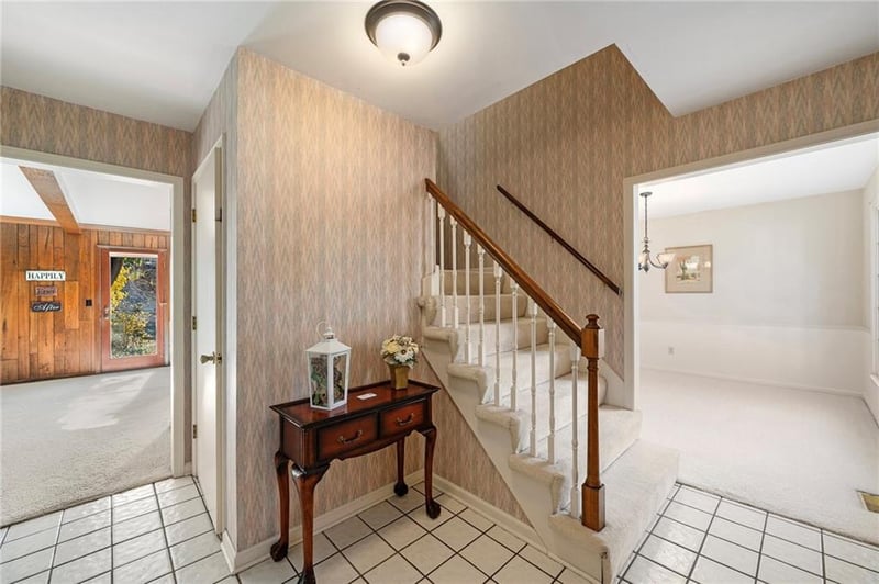 10517 102nd Ter, Overland Park, KS 66214