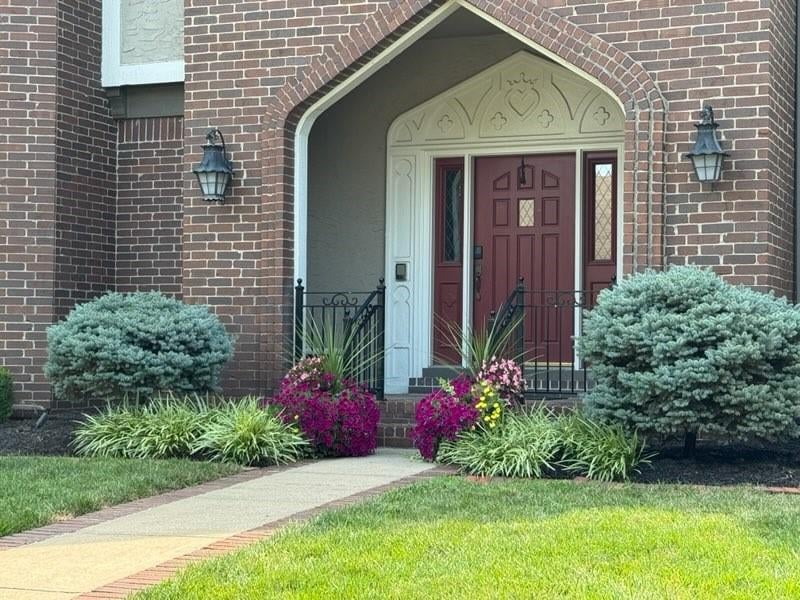 317 Camelot Dr, Liberty, MO 64068