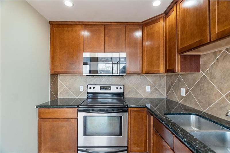 600 Admiral Blvd #407, Kansas City, MO 64106