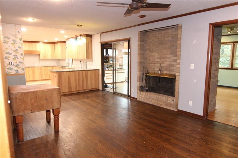 1204 108th St, Kansas City, MO 64131