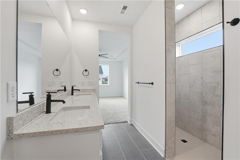 1709 105th Ter, Kansas City, MO 64155