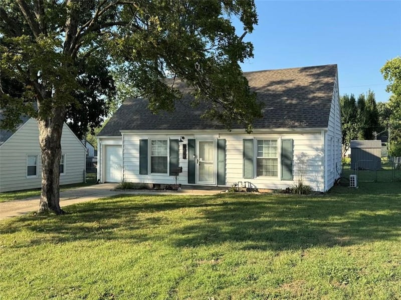 1218 25th Ter, Independence, MO 64052