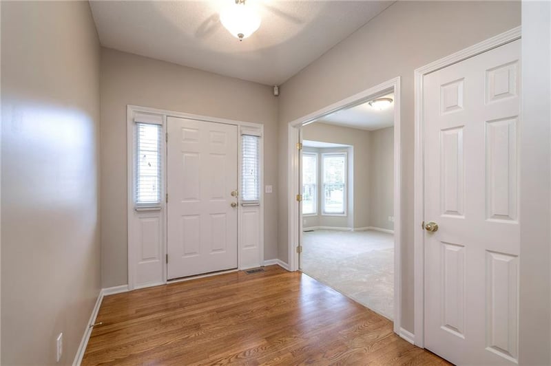 6407 W 133rd Ter, Overland Park, KS 66209