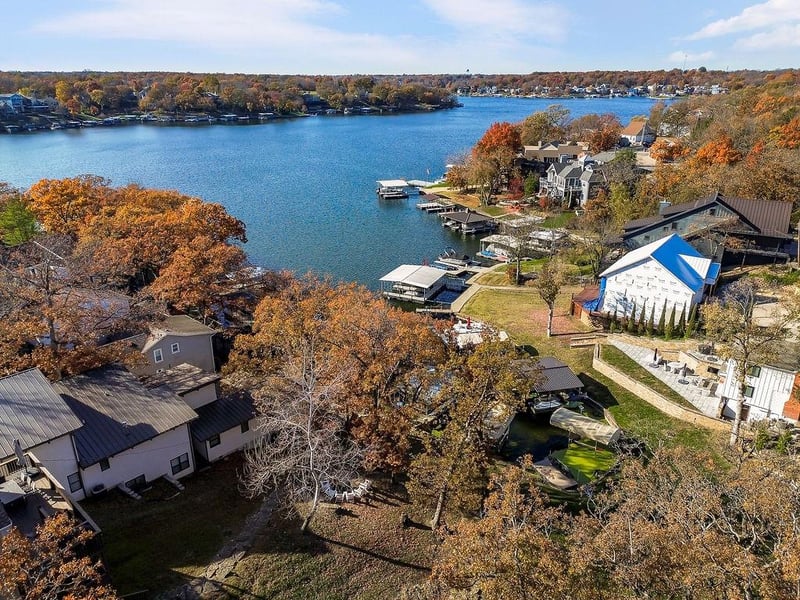 49-51 Z Lake Shore Dr, Lake Lotawana, MO 64086