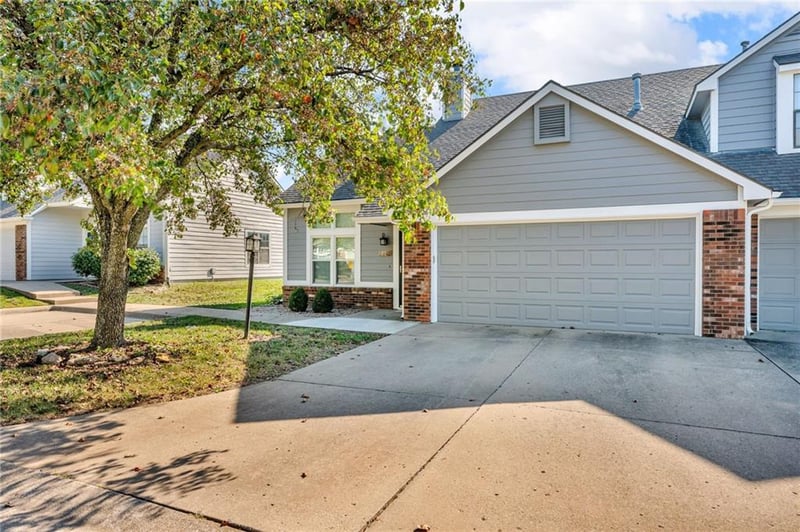 2218 Vail Way, Lawrence, KS 66047