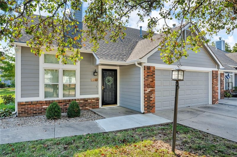 2218 Vail Way, Lawrence, KS 66047