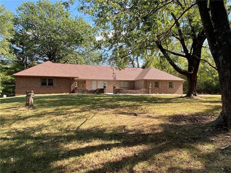 991 Mitchell St, Warrensburg, MO 64093