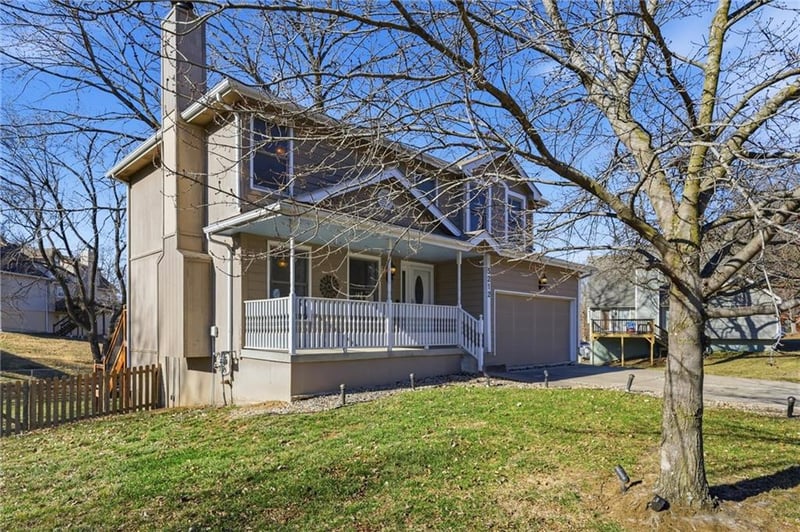 5212 Hedges Ave, Kansas City, MO 64133