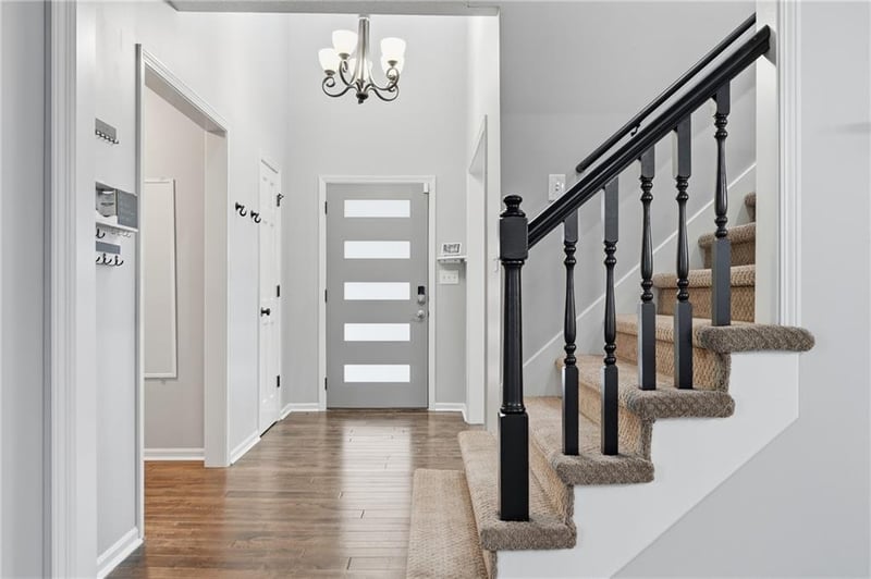 4017 Channel Dr, Lee's Summit, MO 64064