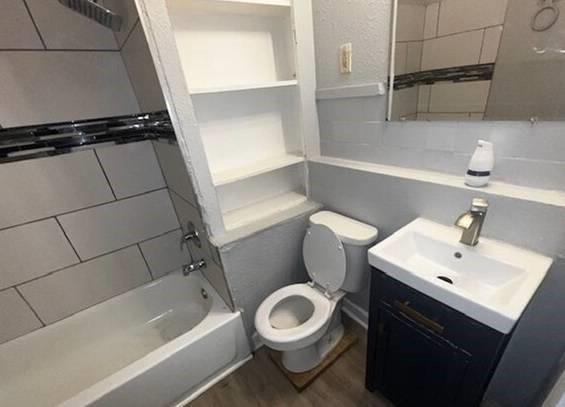 3306 Indiana Ave, Kansas City, MO 64128