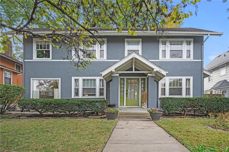 441 61st Ter, Kansas City, MO 64113