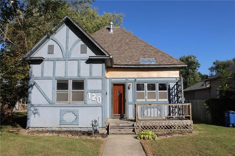 120 S Kansas St, Chanute, KS 66720