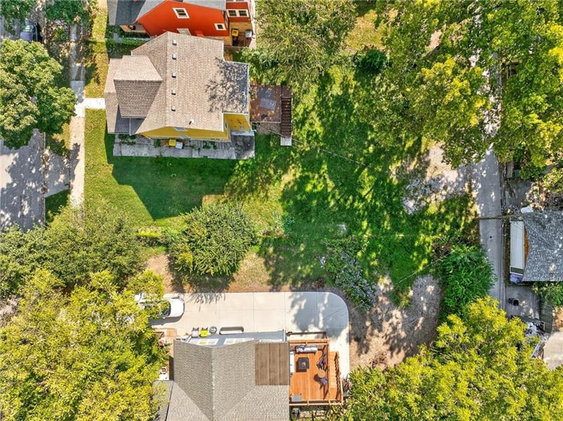 4112 Holmes St, Kansas City, MO 64110