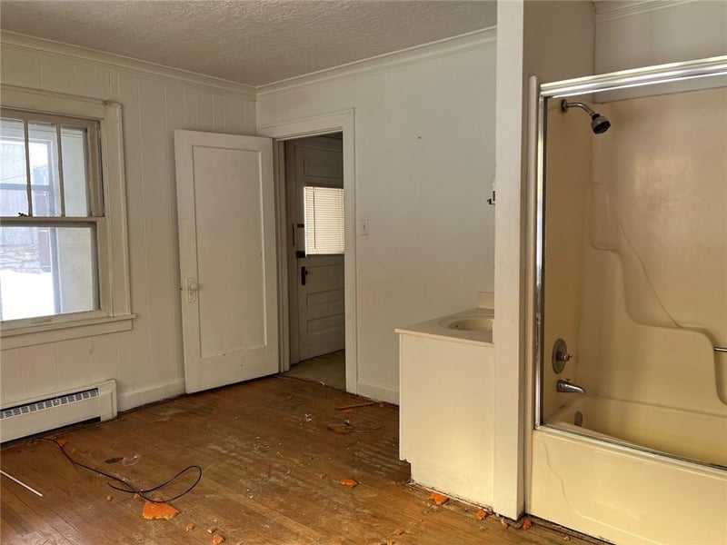 4512 Terrace St, Kansas City, MO 64111