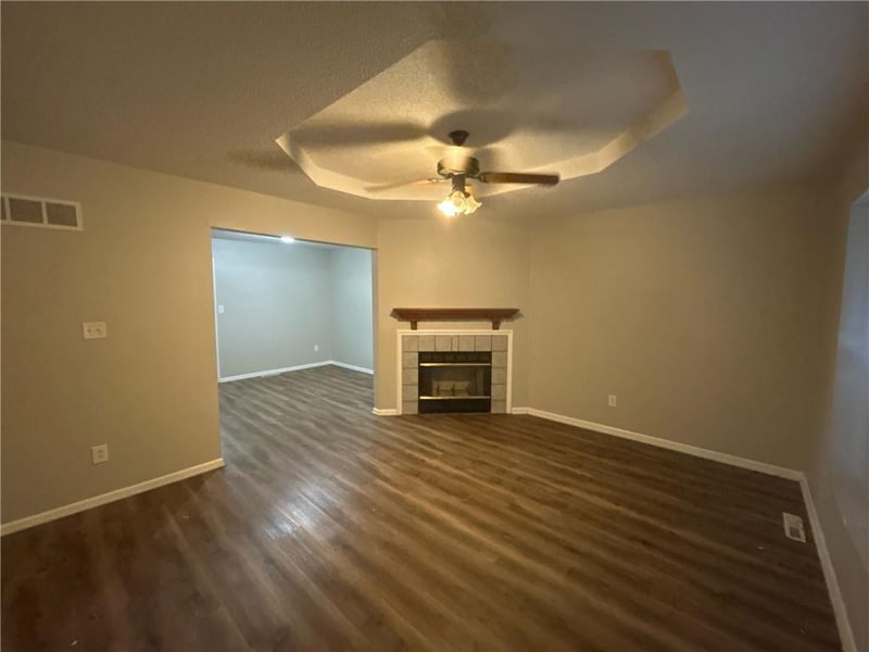 1708 Balboa St, Lee's Summit, MO 64086