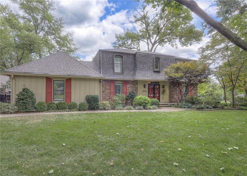 9015 Outlook Dr, Overland Park, KS 66207