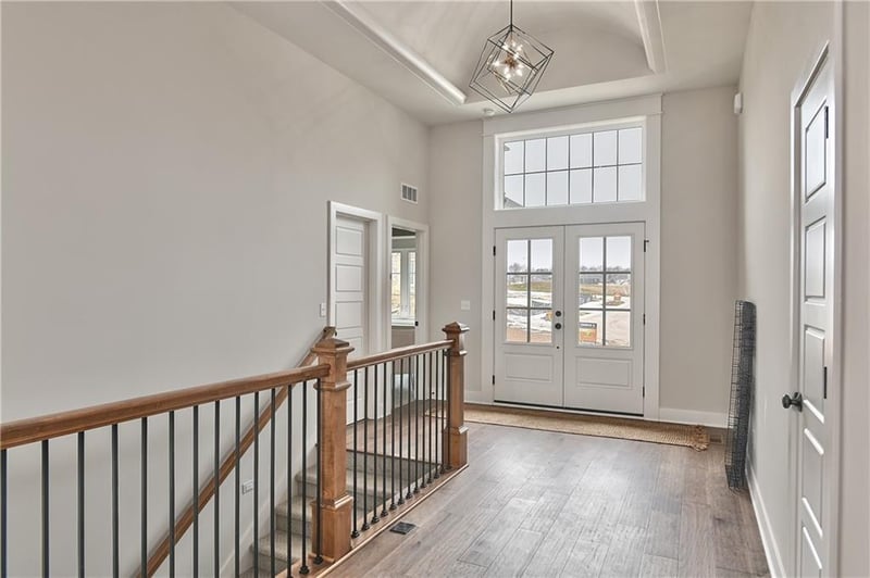 2512 179th St, Overland Park, KS 66085