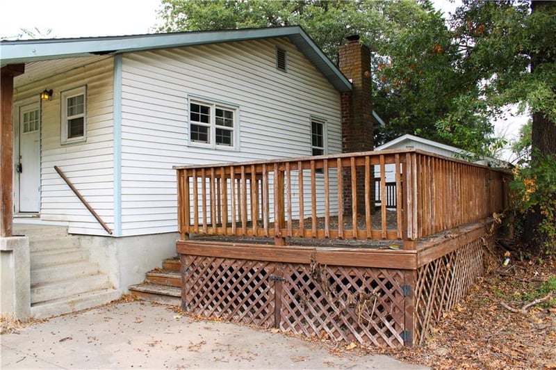 104 W 2nd St, Franklin, KS 66735