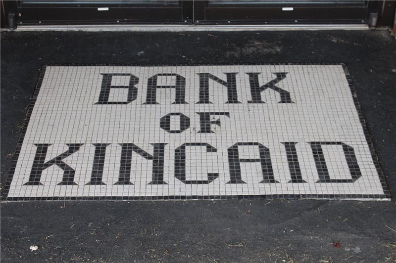 102 Commercial St, Kincaid, KS 66039