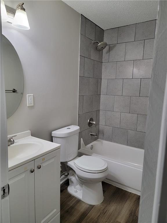 6338 Longwood Ct, Kansas City, KS 66104