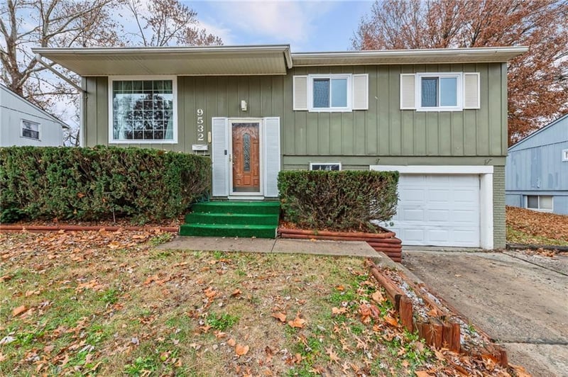 9532 Wallace Ave, Kansas City, MO 64134