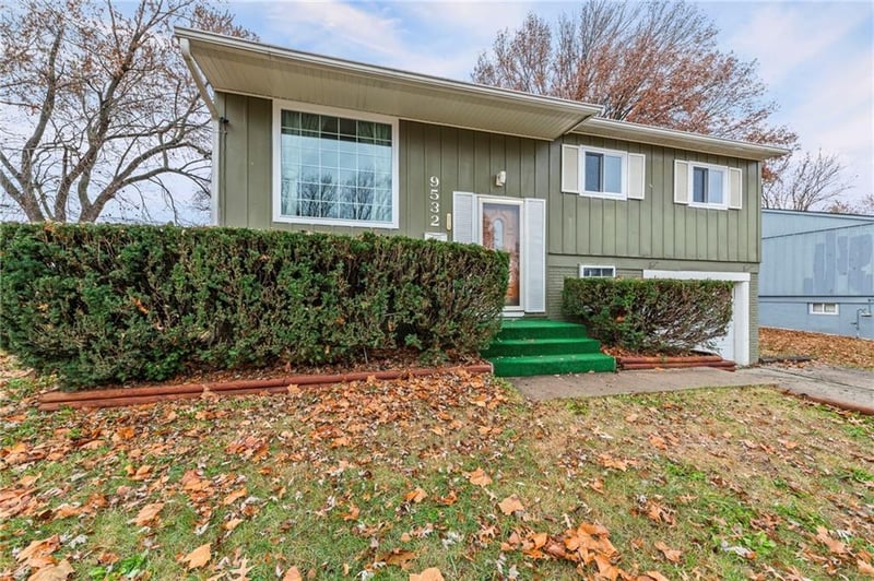 9532 Wallace Ave, Kansas City, MO 64134