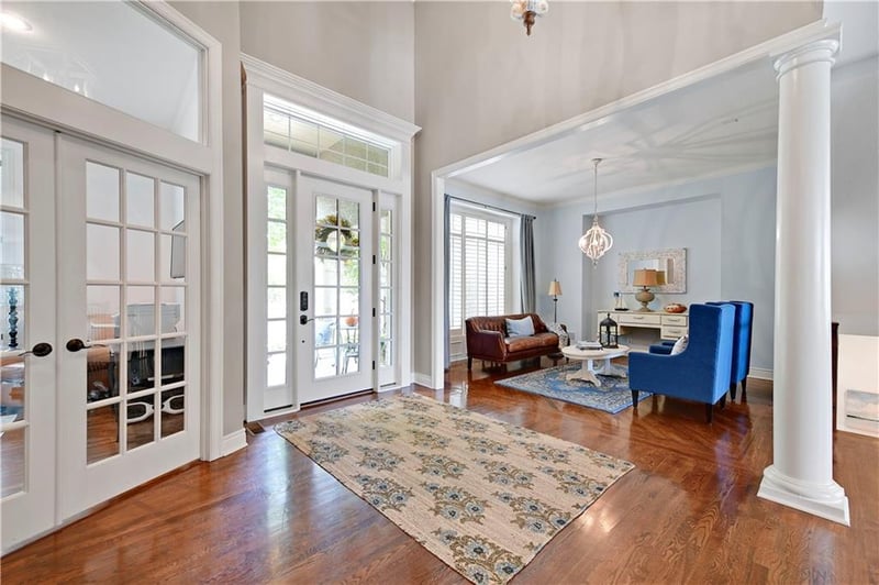 14913 Ash St, Leawood, KS 66224