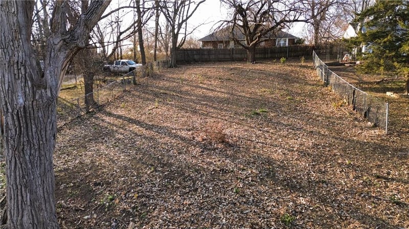 410 S Forest Ave, Sugar Creek, MO 64054