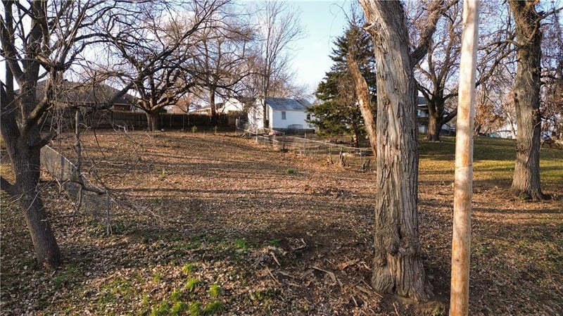 410 S Forest Ave, Sugar Creek, MO 64054
