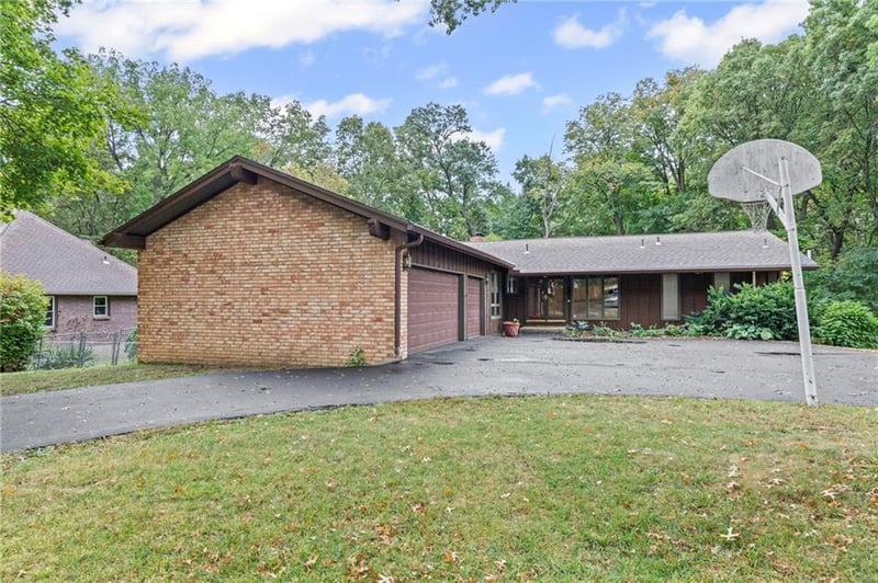 6851 Garfield Dr, Kansas City, KS 66102