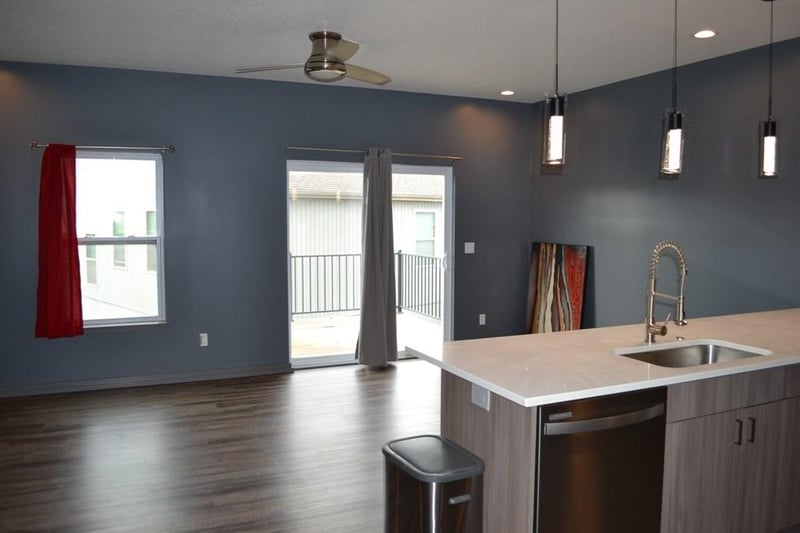 1207 77th St, Kansas City, MO 64118