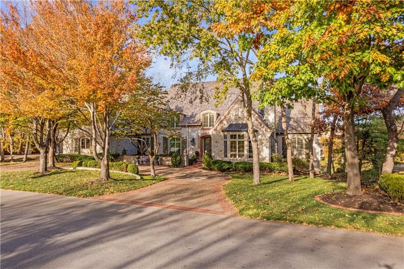 360 E Loch Lloyd Pw, Loch Lloyd, MO 64012