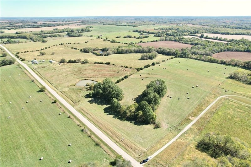 F Hw, Cowgill, MO 64637