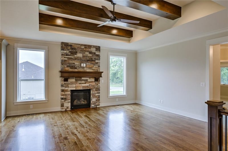 2452 179th St, Overland Park, KS 66085