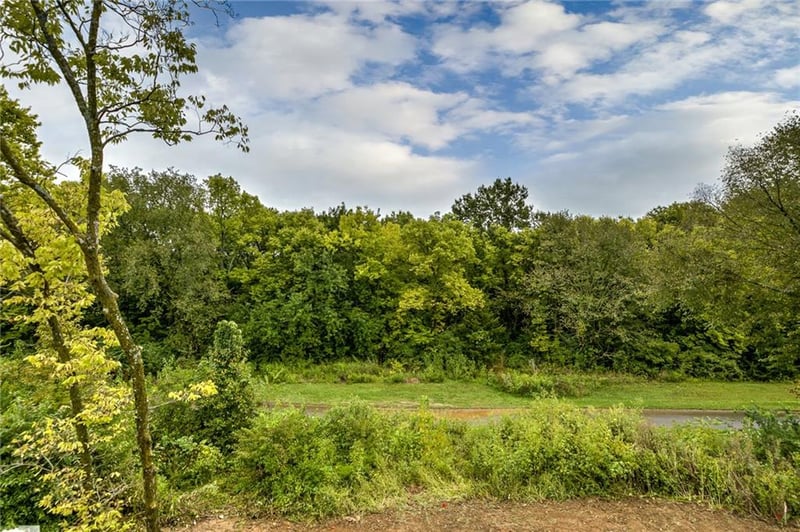 2452 179th St, Overland Park, KS 66085