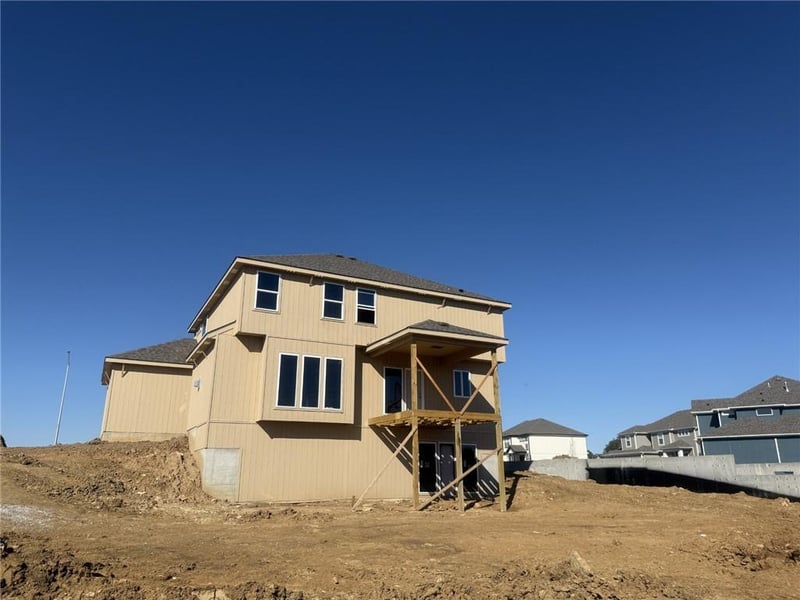 9007 Poplar Ave, Kansas City, MO 64156