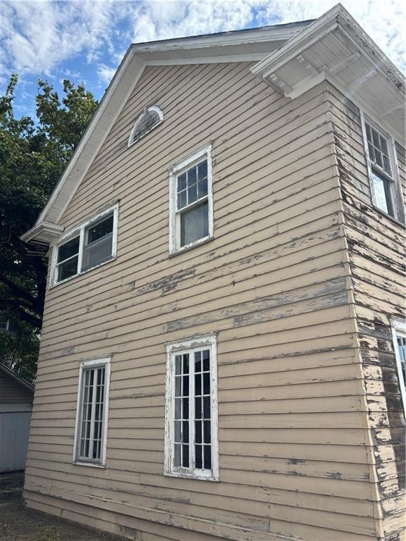 218 16th St, Parsons, KS 67357