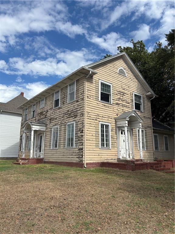 218 16th St, Parsons, KS 67357