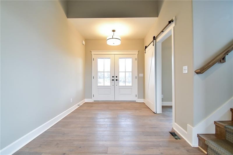 13459 Terrace Park Dr, Parkville, MO 64152