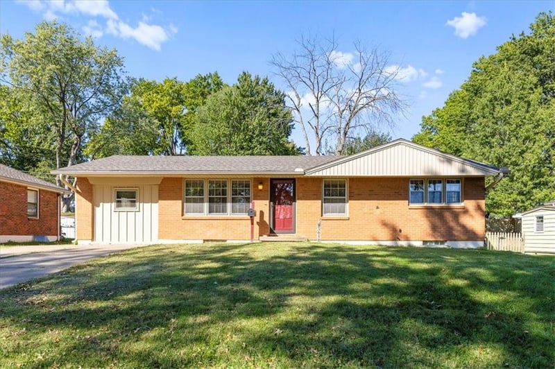 13616 41st Ter, Independence, MO 64055