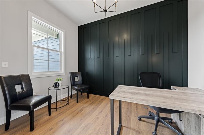 13572 Prairie Creek Pl, Parkville, MO 64152