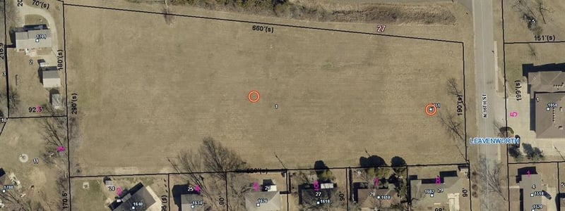 1051 16th St, Leavenworth, KS 66048