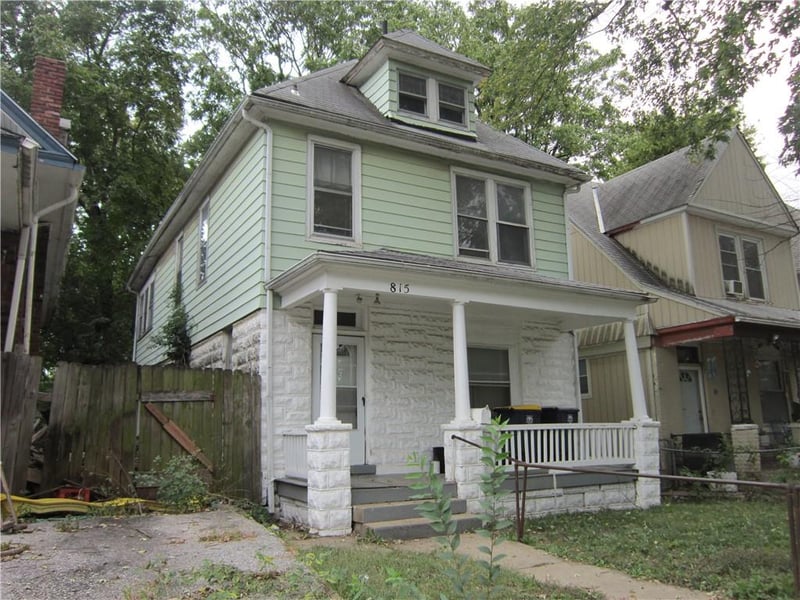815 Elmwood Ave, Kansas City, MO 64124