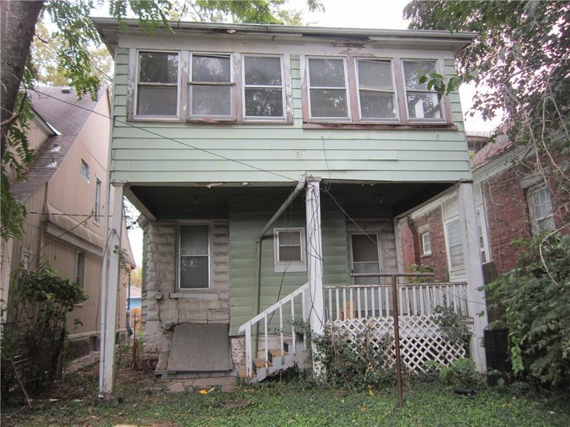 815 Elmwood Ave, Kansas City, MO 64124