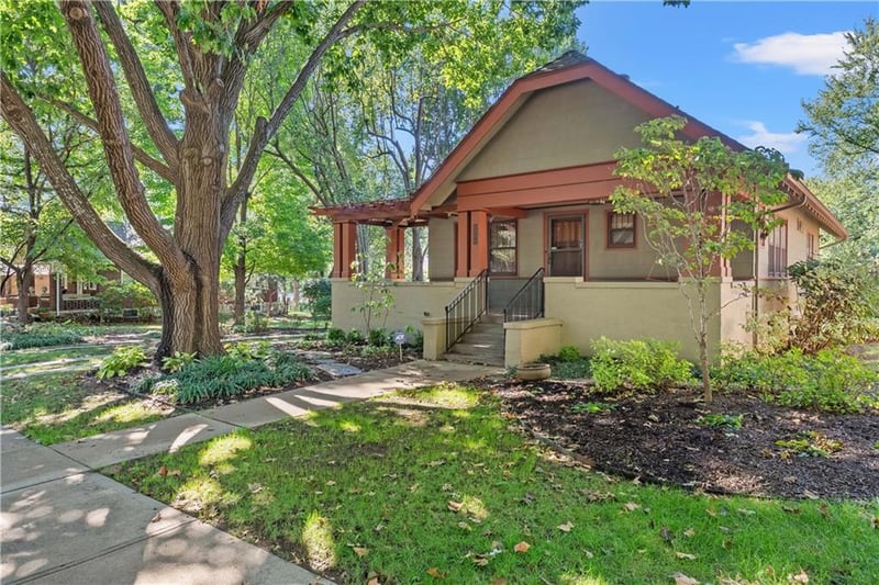 4166 Cambridge St, Kansas City, KS 66103