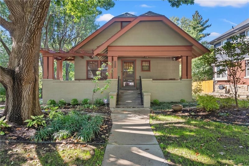 4166 Cambridge St, Kansas City, KS 66103