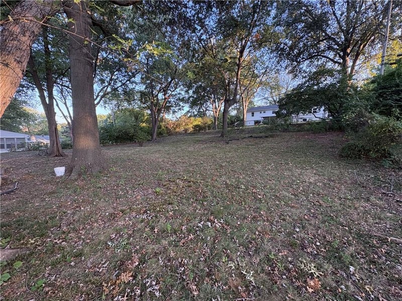 1001 93rd St, Kansas City, MO 64114